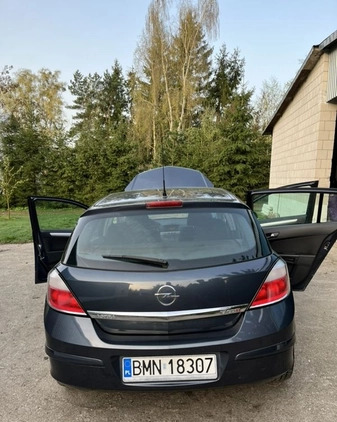 Opel Astra cena 8700 przebieg: 252000, rok produkcji 2006 z Knyszyn małe 137